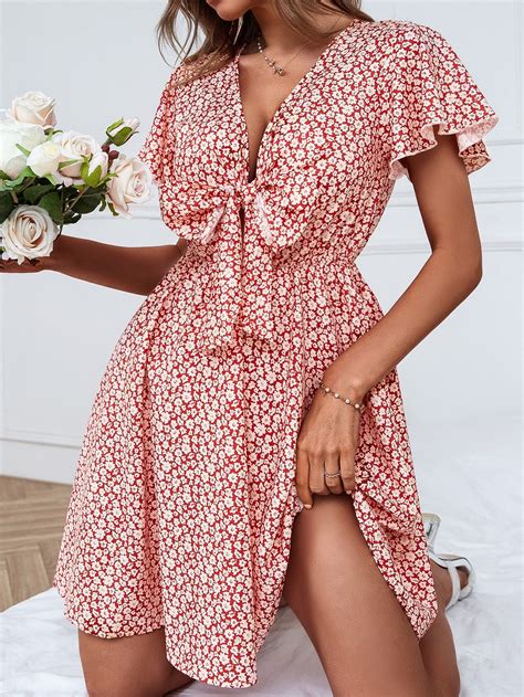 Ditsy Floral Knot Front Butterfly Sleeve Dress In Butterfly