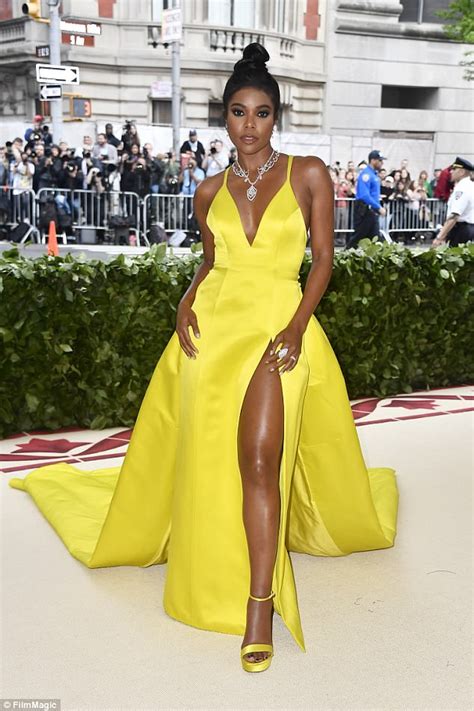 Met Gala Gabrielle Union Is A Burst Of Sunshine In Vatican Yellow