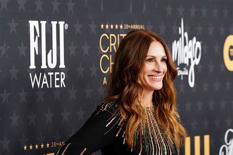 Julia Roberts On Real Reason She Refuses Nude Scenes As She Makes British Vogue Debut Trendradars