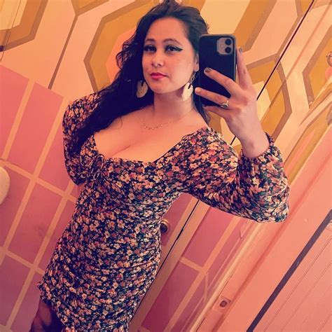 Busty Thot Jewel Big Tits ShesFreaky