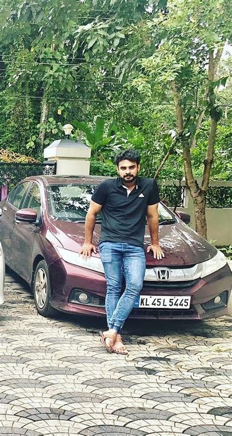 Minnal Murali Hero Tovino Thomas Car Collection Honda City To Bmw 7