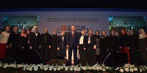 Cumhurbaşkanı Erdoğan 28 Şubat Sunumunda Gözyaşlarını Tutamadı