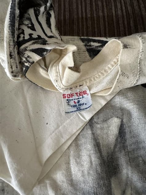 Information on this crazy grail t shirt? : r/VintageFashion