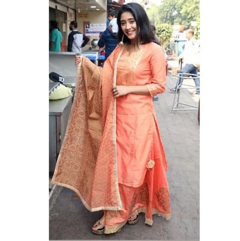 Shivangi Joshi Indian Fashion Dresses Shivangi Joshi Instagram Dress