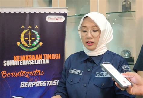 Kejati Sumsel Terima Tahap Ii Tersangka Pembobol Rekening Bank Modus