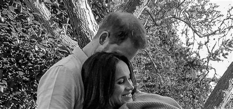 Meghan Markle And Prince Harry Cuddle Archie In Adorable New Pic Archie Mountbatten Windsor