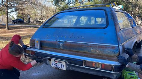 1976 Oldsmobile Vista Cruiser Gets First Wash In 21 Years Reveals Cool