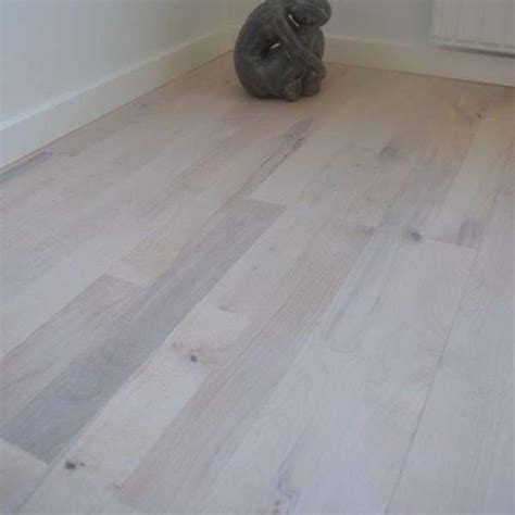 White Beech Strip Classic Pefc Mm U Matt Lac Sqm Pack