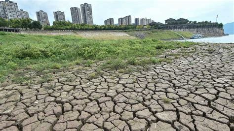 El Río Más Largo De Asia Amenazado Por La Fuerte Ola De Calor En El