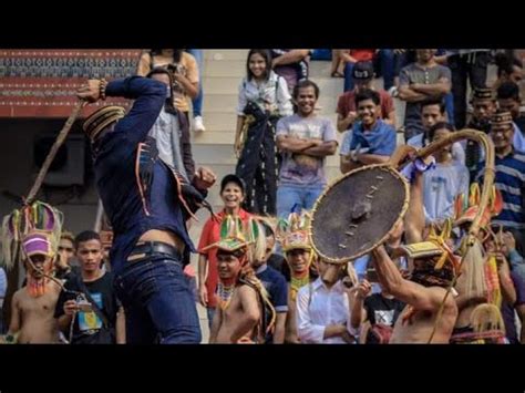 Mengenal Tarian Caci Budaya Manggarai Ntt Flores Youtube