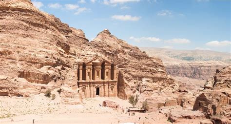 Jordan Ruins | Ruins in Jordan | Ancient Ruins In Jordan