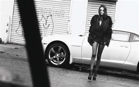 Mila Kunis Actress Brunette Brunettes Women Female Females