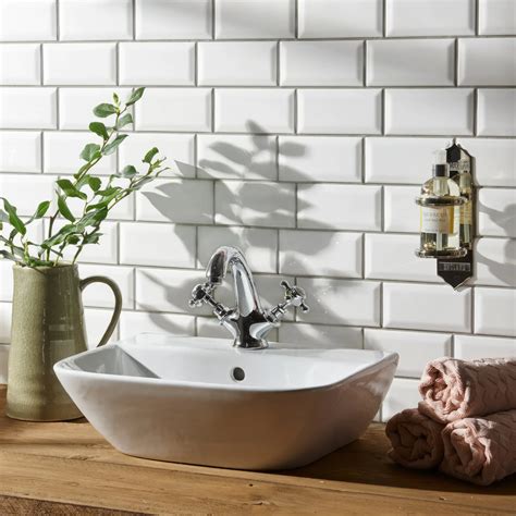 Brilliant White Metro Bevelled Tile Hyperion Tiles