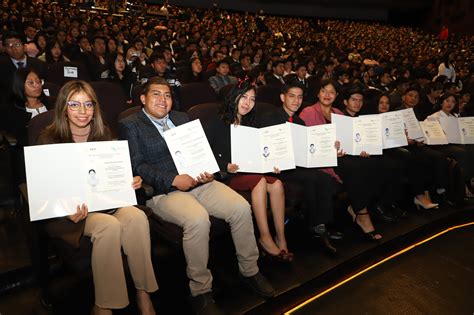 C Spedes Encabeza Entrega De T Tulos A Alumnos Del Cecyte