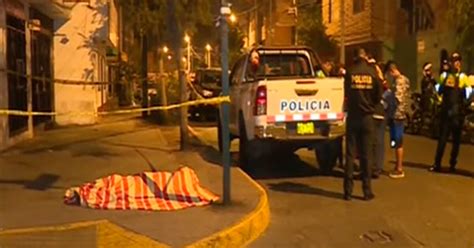 Surco Joven es asesinado en el interior de su habitación en Surco PNP