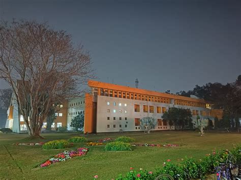 Life In An IIT Studying At IIT Kharagpur Feels Like Being A Part Of