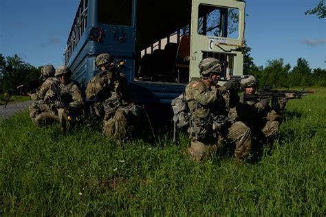 Ny Guard Mps Train With Vermont Guard Troops At Fort Drum National