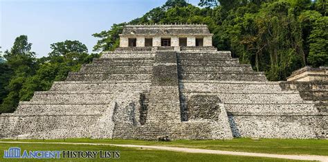 Top 10 Most Iconic Pieces of Architecture of the Ancient Maya Civilization