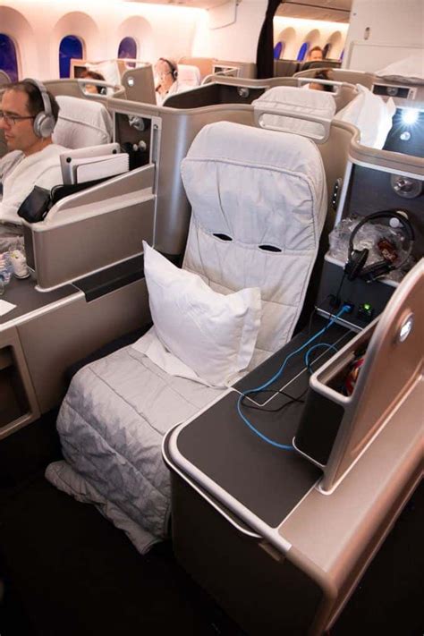 Qantas Dreamliner Business Class Review Melbourne To Los Angeles