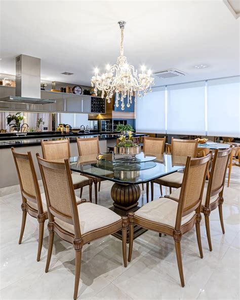 Espaço Gourmet E Sala De Jantar Integrados Com Decor Clássico E