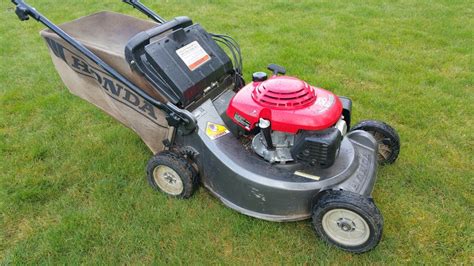 Honda COMMERCIAL Self Propelled Lawn Mower HR215 For Sale In Salem OR