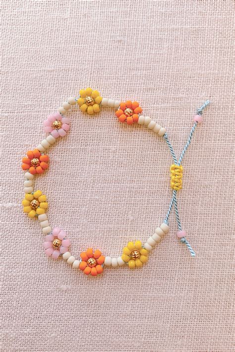 DIY Beaded Daisy Chain Bracelet - Honestly WTF