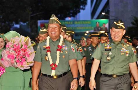 Mayjen Tni Rafael Granada Jabat Pangdam V Brawijaya