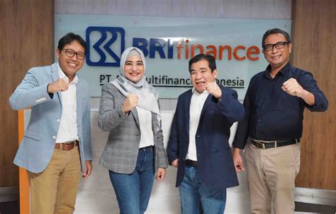 Bri Finance Perdalam Penetrasi Pasar Pembiayaan Kendaraan Listrik Brief