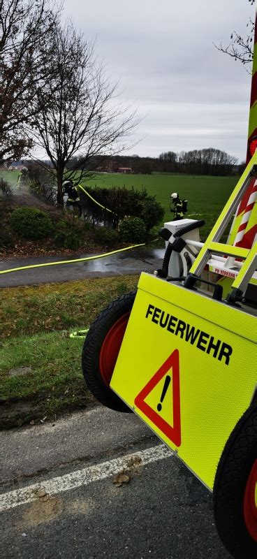 Zwei Brandeins Tze Starke Rauchentwicklung K Chenbrand