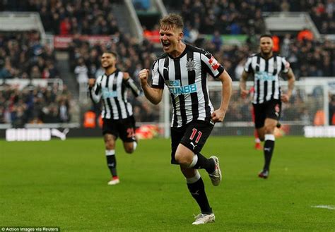 REPORT Kenedy First Half Brace Sets Newcastle Up For Saints Thrashing