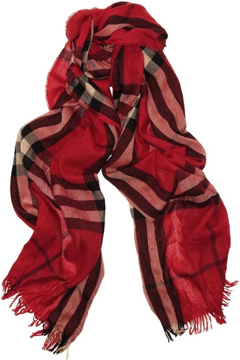 17 Best images about BURBERRY on Pinterest | Python, Runway and Spring