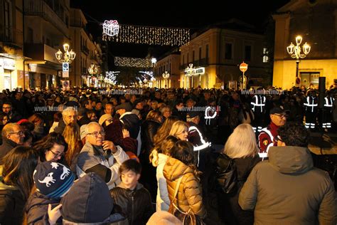 Lamezia Tradizionale Offerta Floreale Alla Madonna Immacolata In