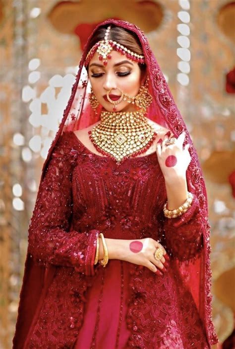 Kinza Hashmis Latest Bridal Photo Shoot Pakistani Wedding Outfits