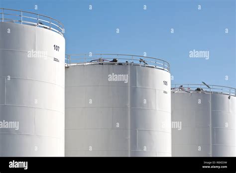 Cylindrical Tanks Hi Res Stock Photography And Images Alamy