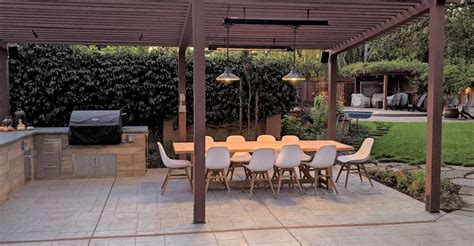 Wet-Rated Pendant Lighting Brightens Outdoor Kitchen | Inspiration ...