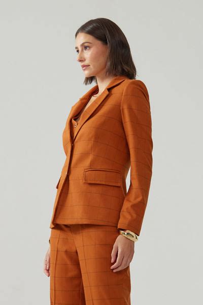 Practory Voltada Para Mulher Sofisticada E Elegante Bz Blazer