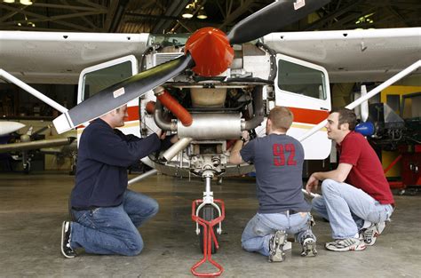 Kentucky Launches Fast-Track Program in Aviation Mechanics for Military Veterans