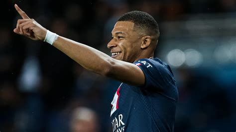 Goles récords estadísticas y pasos hacia la fama de Kylian Mbappé