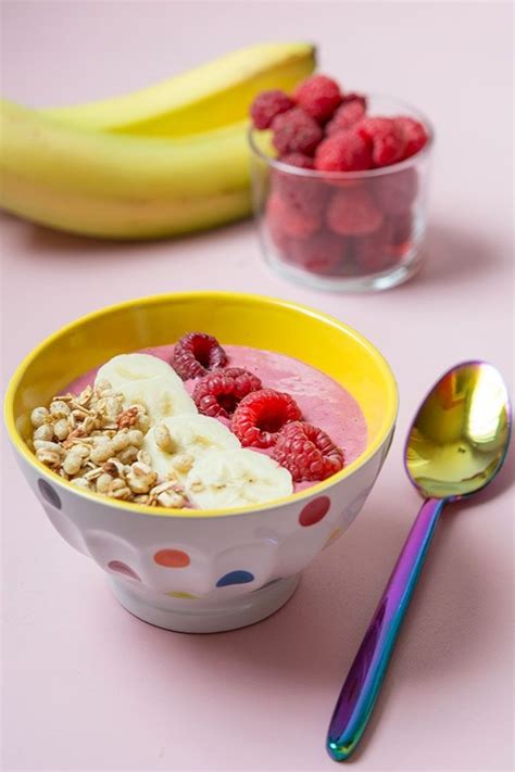 Recette de petit déjeuner Smoothie bowl bananes et framboises