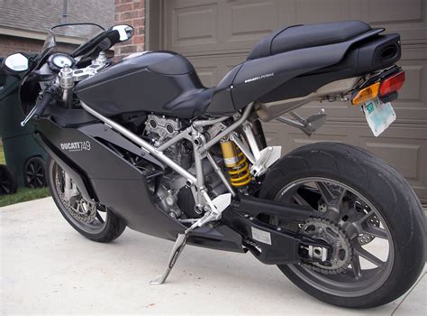 DUCATI 749 - Review and photos