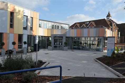 Guildford mental health hospital - Surrey Live