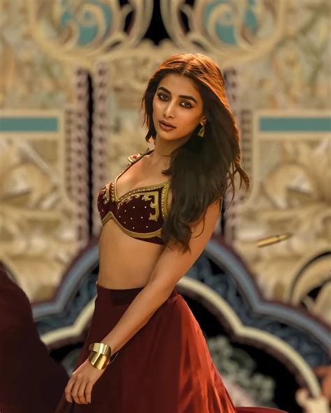 beast pooja hegde arabic kuthu dance gone viral in social media