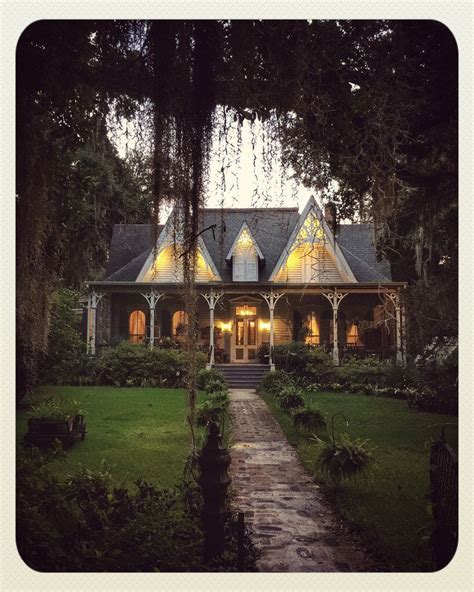 St. francisville Louisiana Inn 71550 | Cottage in the woods, Beautiful ...