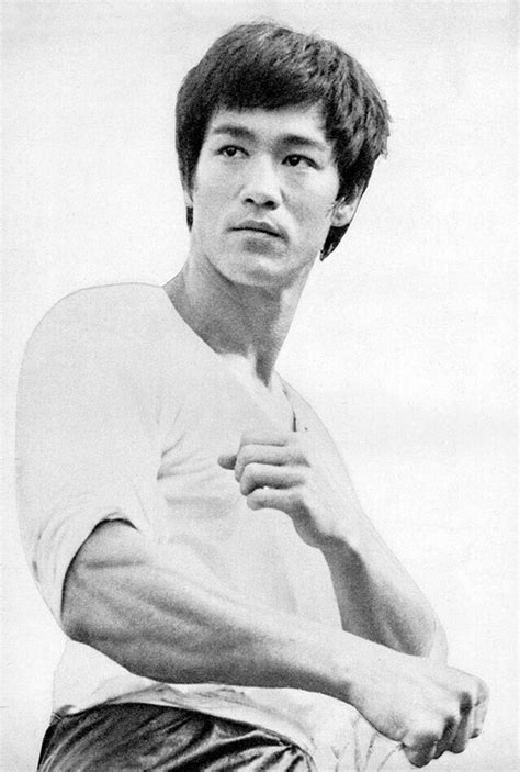 Pin De 🍎🍓ʟɪᴛᴇʀᴀʟʟʏ ᴊᴜʟɪ 🍎🍓 En Bruce Lee Forever Artistas Marciales