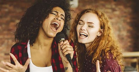 30 Country Karaoke Duets Of All Time That You Can Sing With Anyone
