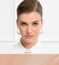 Buy L Oreal Paris True Match Nude Plumping Tinted Serum Foundation Rosy Light Online At
