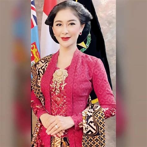 Celebrities Post Photos Wearing Kebaya To Celebrate Kartini Day