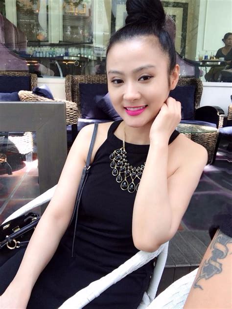 Sốt với vẻ xinh đẹp của chị ruột hot girl Huyền Baby