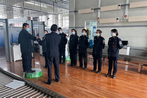 喀纳斯机场安全检查站开展“大家来找茬”人身检查岗位练兵活动 民用航空网