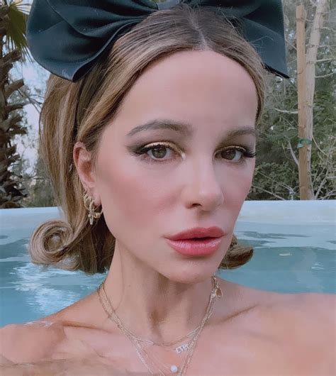 Kate Beckinsale Flaunts Her Stunning Bikini Body Thblog